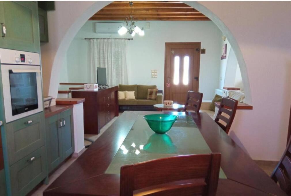 Sweet Milos Apartment
